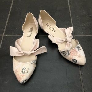 Pretty floral flats - Size 7